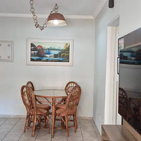 Apartamento A 5 Minutos A Pe Da Praia Da Enseada, Guaruja Guarujá Exterior photo