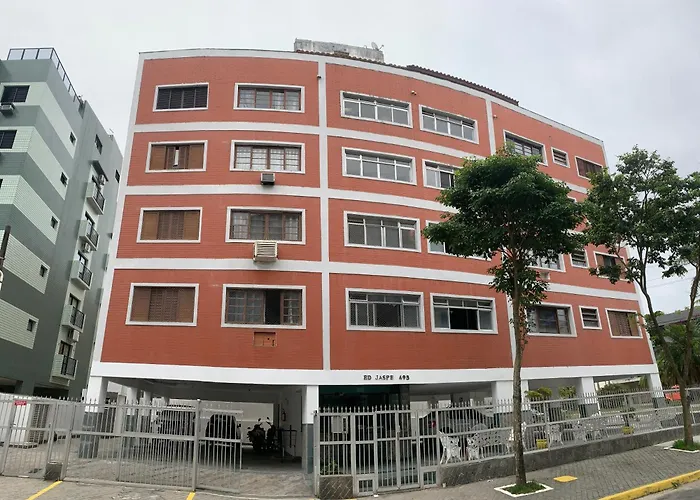 Apartamento A 5 Minutos A Pe Da Praia Da Enseada, Guaruja